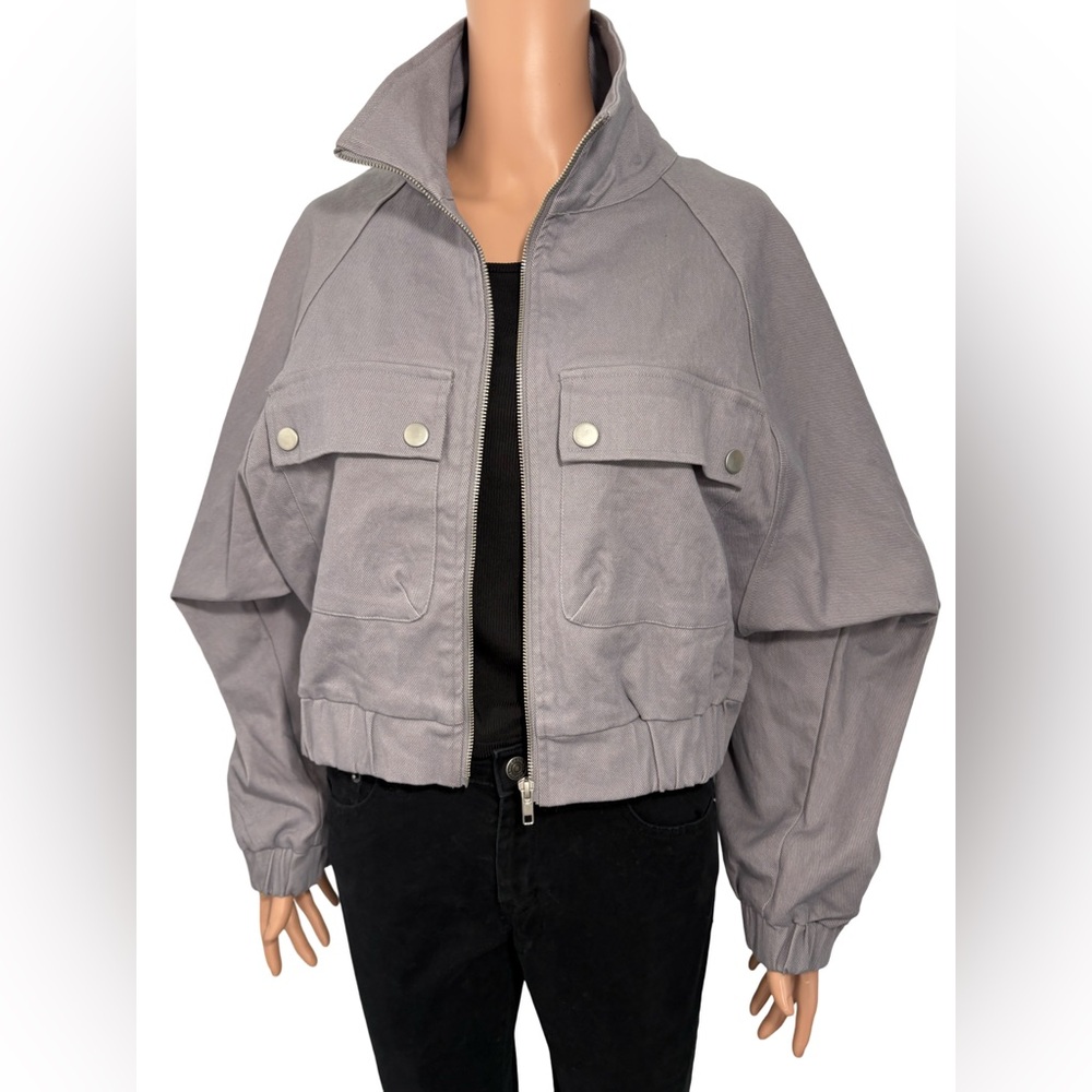 NWT Lulus ladies size Small front zip jacket